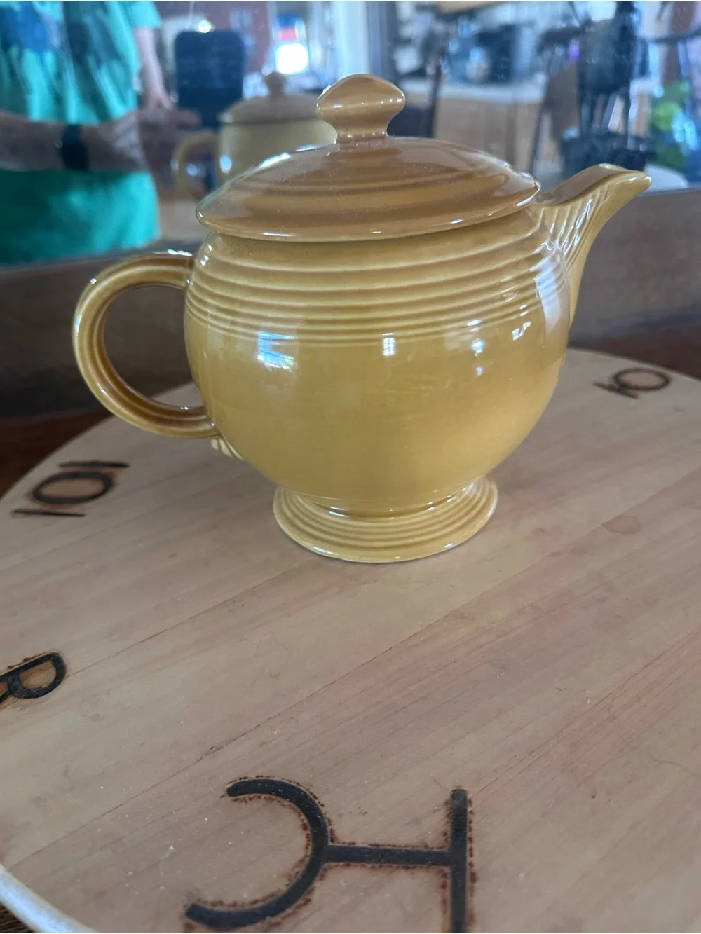Sunny Yellow Ceramic Teapot with Ribbed Detail